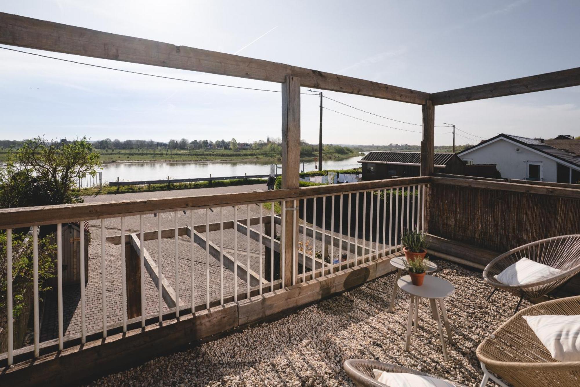 Maas Suites Lanaken Exteriér fotografie