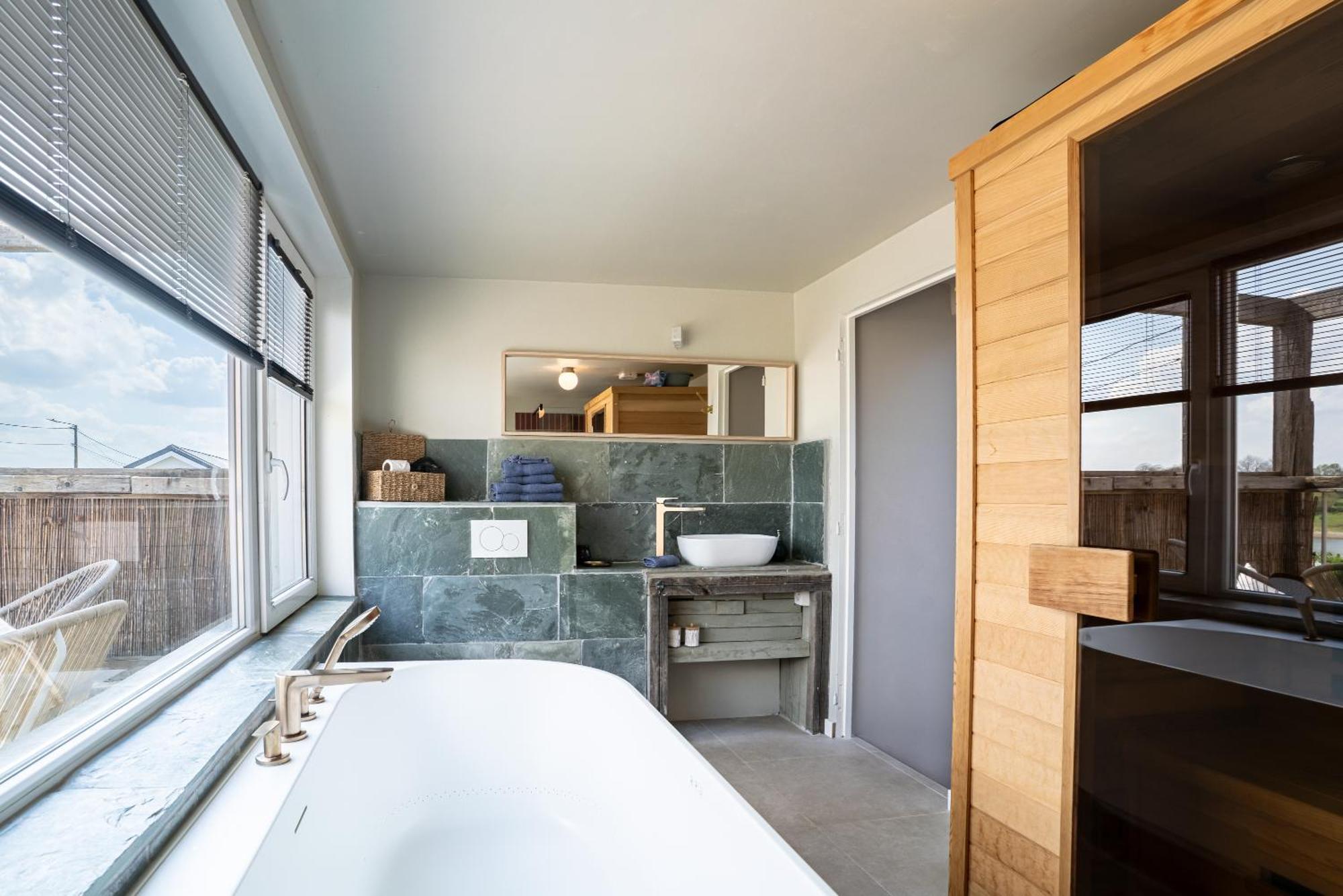 Maas Suites Lanaken Exteriér fotografie