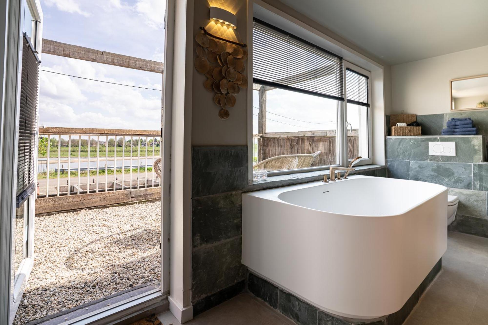 Maas Suites Lanaken Exteriér fotografie